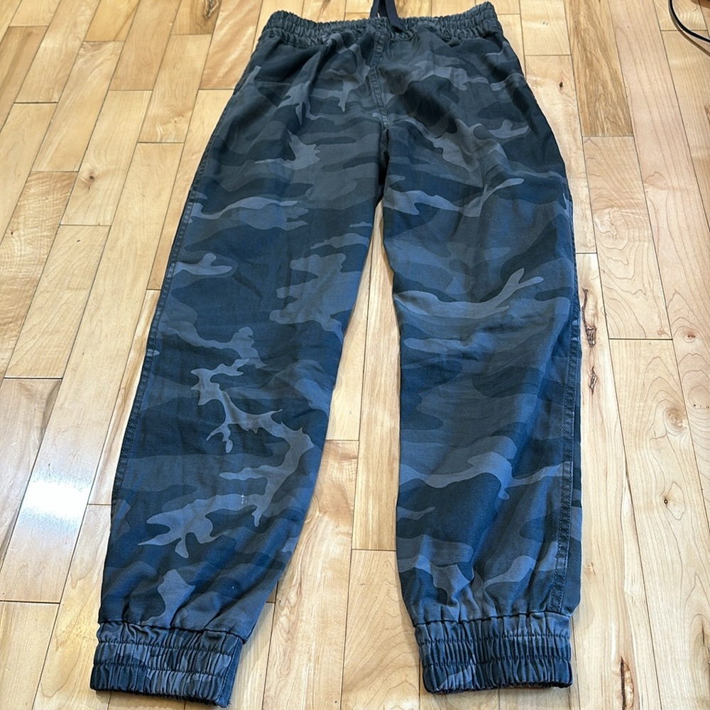 TNA Camo Pants - Picture 2 of 8